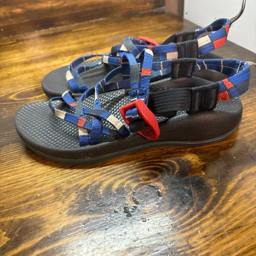 Chaco‎ Red And Blue Sandals Size 4